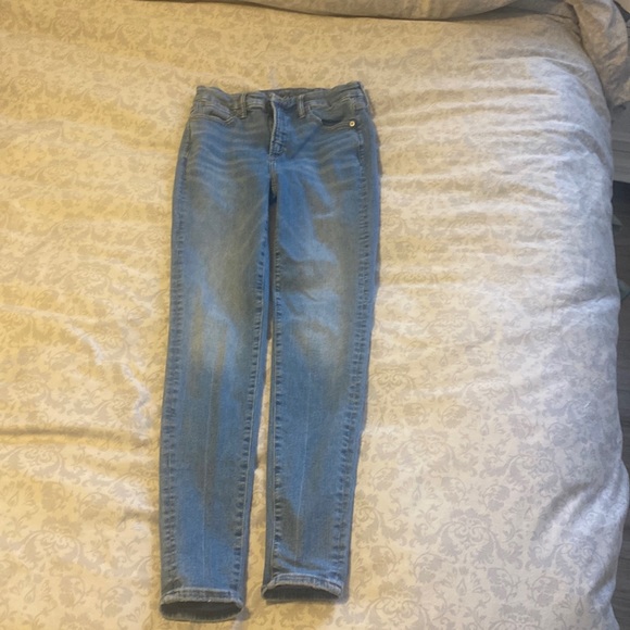 American Eagle Super High-rise Jegging in size 4 long - Picture 1 of 2